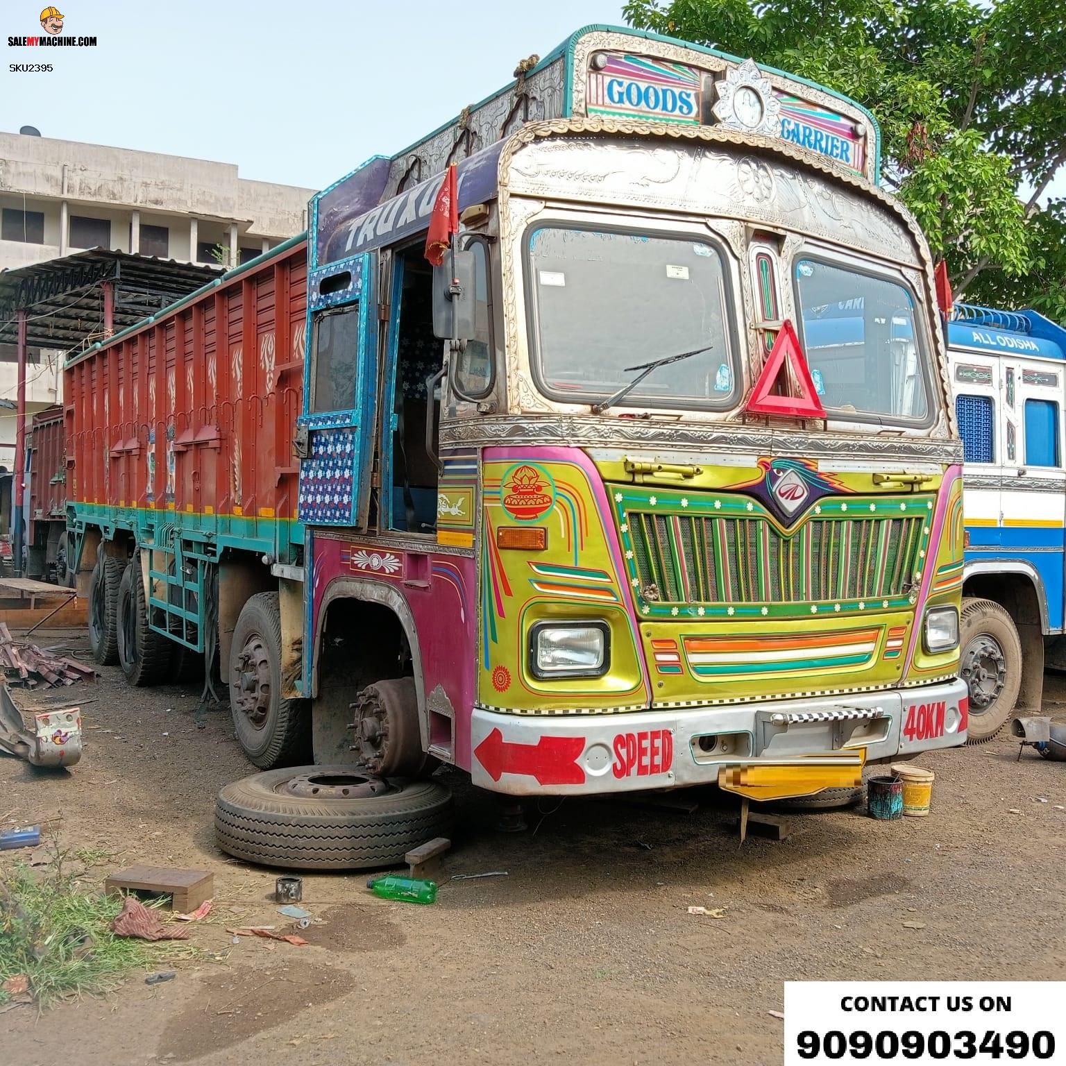 MAHINDRA MN 31 -12 WHEELER TRUCK